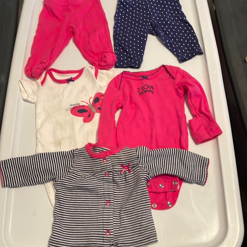 Carter’s newborn girls 5 piece set